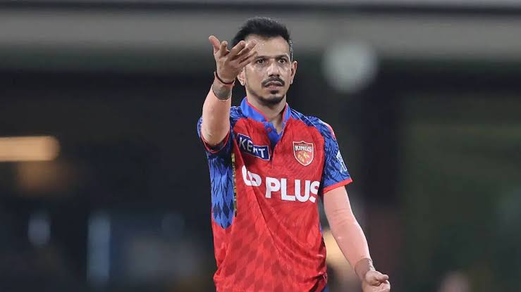 युजवेंद्र चहल ने रचा इतिहास: एक ही देश में 300 टी-20 विकेट लेने वाले दुनिया के पहले गेंदबाज बने